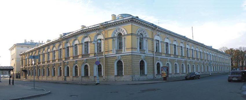 Зоологический музей, разместившийся в Музейном флигеле Академии